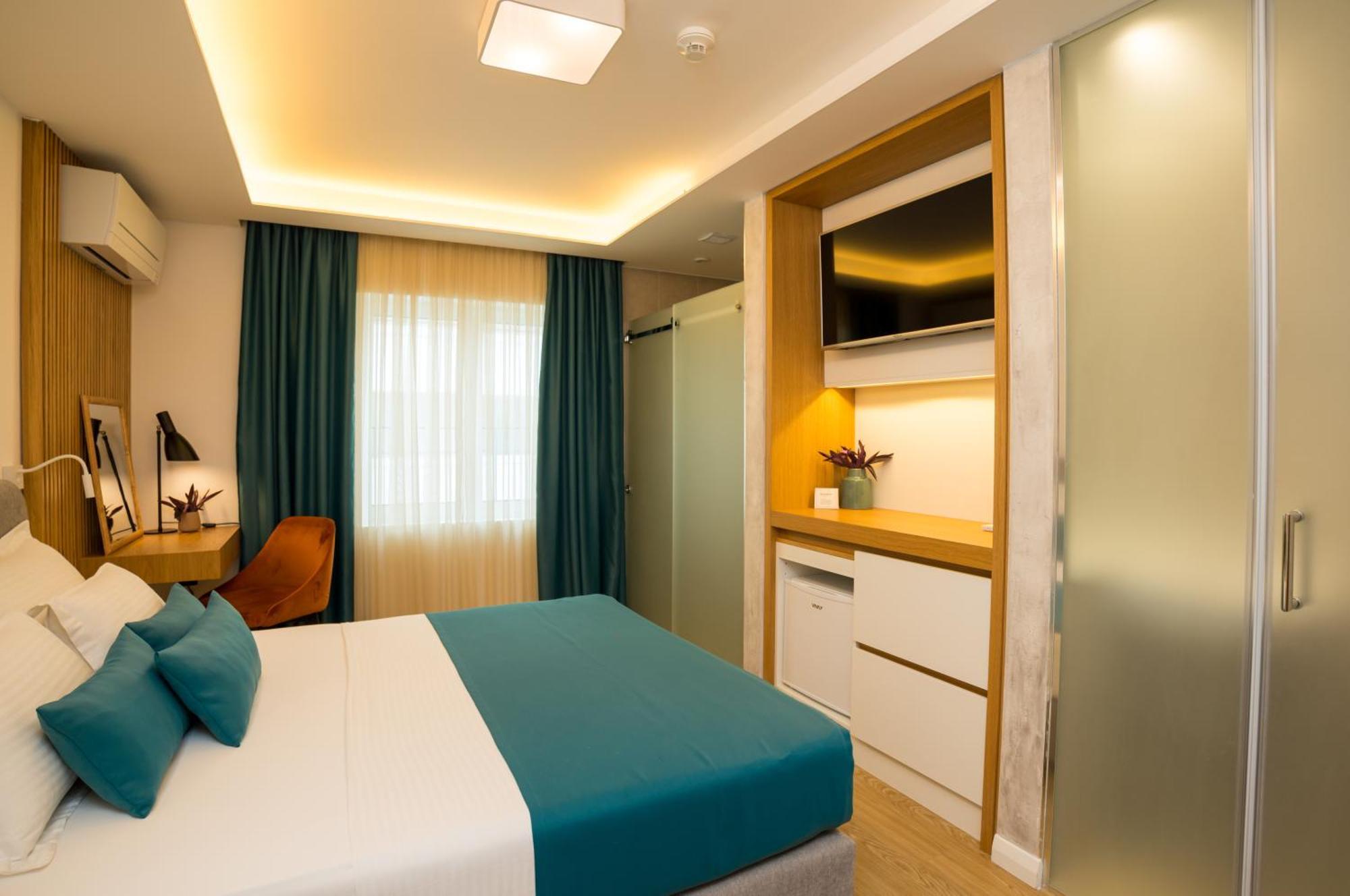 Admiral Hotel 4*